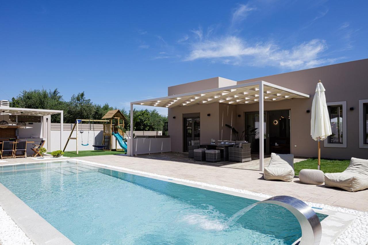 Koin Villa Sunset, With Heated Pool & Whirlpool, By Thinkvilla Perama  외부 사진